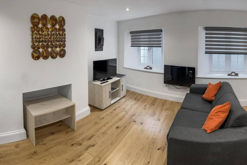 Cosy 1-Bdr W/ Free Parking In Central Reading Ngoại thất bức ảnh