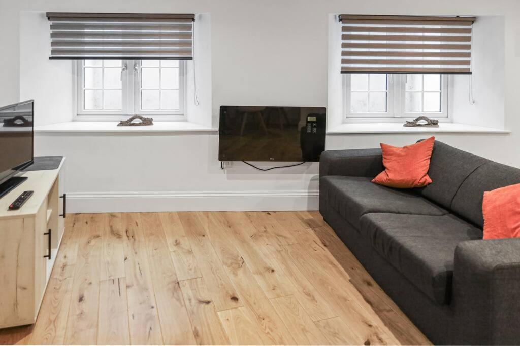 Cosy 1-Bdr W/ Free Parking In Central Reading Ngoại thất bức ảnh
