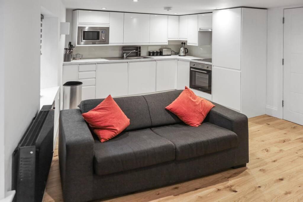 Cosy 1-Bdr W/ Free Parking In Central Reading Ngoại thất bức ảnh