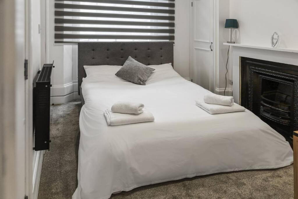 Cosy 1-Bdr W/ Free Parking In Central Reading Ngoại thất bức ảnh