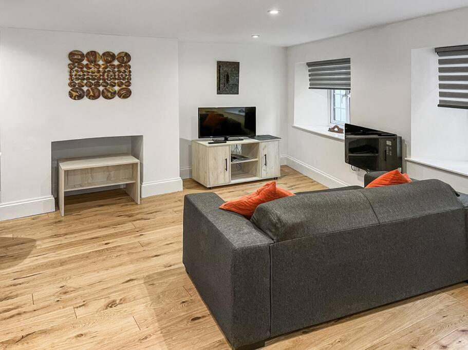 Cosy 1-Bdr W/ Free Parking In Central Reading Ngoại thất bức ảnh
